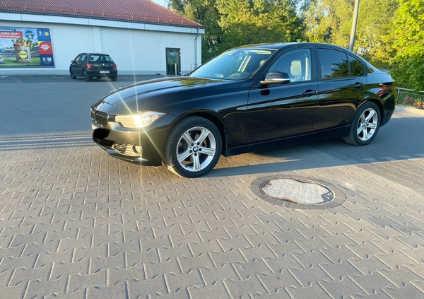 BMW Seria 3 cena 55000 przebieg: 235000, rok produkcji 2013 z Rzeszów małe 46